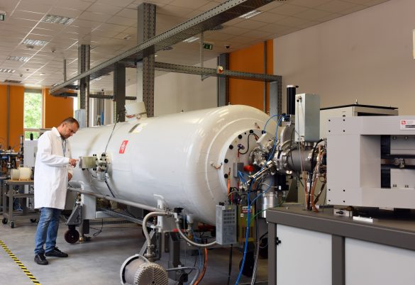 Tandetron accelerator at Atomki. (High Voltage Engineering Europa B.V.)