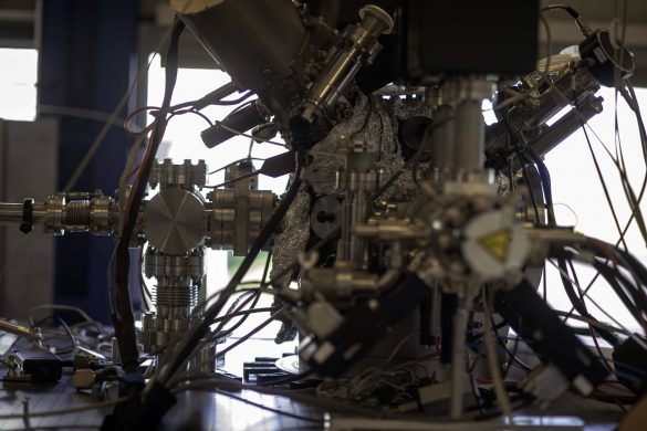CIMAP's PELIICAEN: development of a platform allowing creation, modification and analysis of nano-structures and their controlled 3-D doping © CIMAP / CNRS
