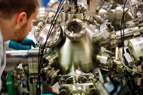 KU Leuven's UHV end station for surface characterization © KU Leuven / Layla Aerts
